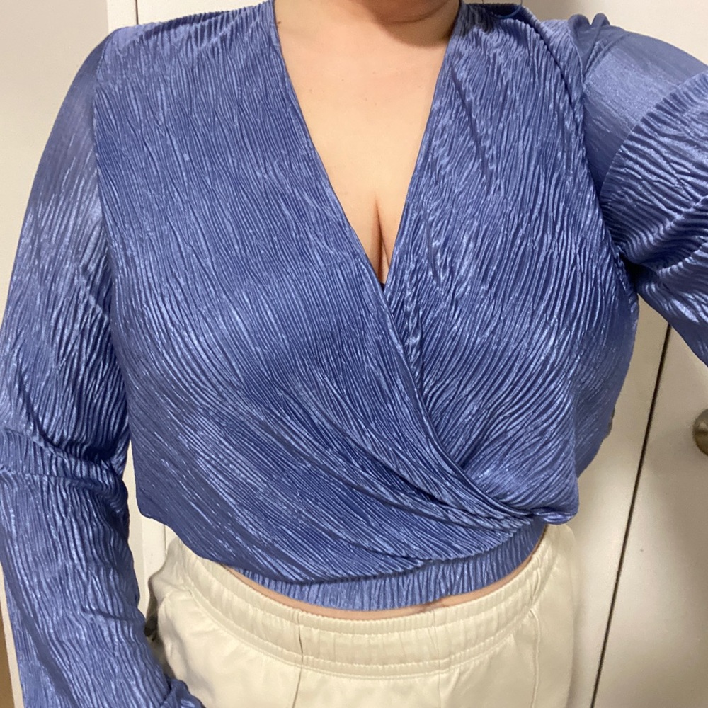 Dynamite wrap top